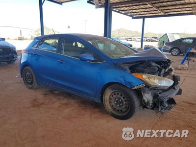 Czwarte zdjęcie samochodu z boku: 2017 HYUNDAI ELANTRA GT BASE VIN:KMHD35LH3HU365604 - miniatura
