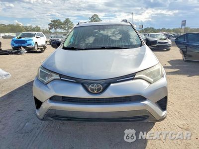 Piąte zdjęcie samochodu w środku: 2018 TOYOTA RAV4 LE VIN:2T3ZFREV5JW513174 - miniatura