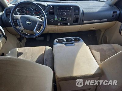Zdjęcie 8 z 12 samochodu: 2009 CHEVROLET SILVERADO K1500 LT VIN:3GCEK23349G277387 - miniatura