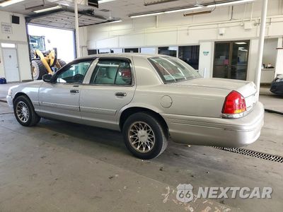 Drugie zdjęcie samochodu z przodu: 2003 FORD CROWN VICTORIA VIN:2FAFP73W23X212733 - miniatura