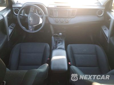 Zdjęcie 8 z 12 samochodu: 2017 TOYOTA RAV4 LE VIN:2T3ZFREV4HW363021 - miniatura