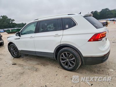 Drugie zdjęcie samochodu z przodu: 2022 VOLKSWAGEN TIGUAN SE VIN:3VV3B7AXXNM114511 - miniatura
