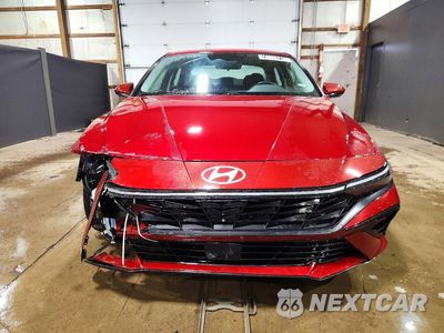 Piąte zdjęcie samochodu w środku: 2025 HYUNDAI ELANTRA SEL VIN:KMHLS4DG3SU898154 - miniatura