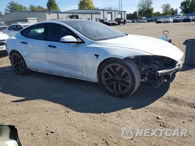 Czwarte zdjęcie samochodu z boku: 2021 TESLA MODEL S VIN:5YJSA1E55MF435460 - miniatura