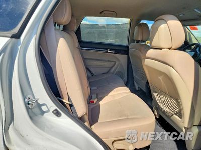 Zdjęcie 10 z 13 samochodu: 2014 KIA SORENTO LX VIN:5XYKT3A64EG518487 - miniatura