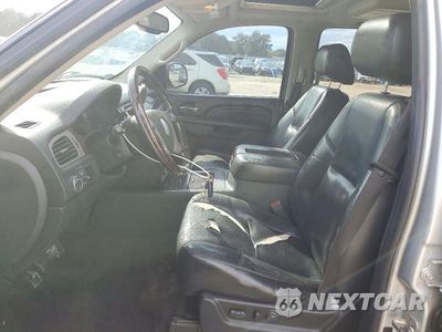 Zdjęcie 7 z 13 samochodu: 2010 GMC YUKON VIN:1GKUCEEF1AR226097 - miniatura