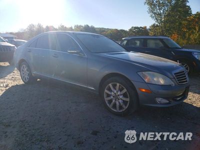 Czwarte zdjęcie samochodu z boku: 2008 MERCEDES-BENZ S 550 4MATIC VIN:WDDNG86X68A181945 - miniatura