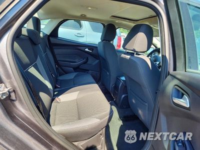 Zdjęcie 10 z 13 samochodu: 2014 FORD FOCUS SE VIN:1FADP3F2XEL268377 - miniatura