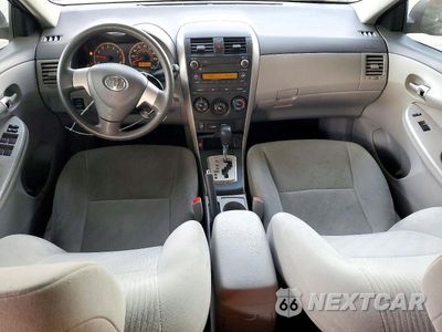 Zdjęcie 8 z 12 samochodu: 2010 TOYOTA COROLLA LE VIN:1NXBU4EE0AZ211598 - miniatura