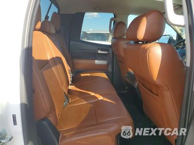 Zdjęcie 10 z 12 samochodu: 2007 TOYOTA TUNDRA LIMITED VIN:5TFBV58147X020452 - miniatura