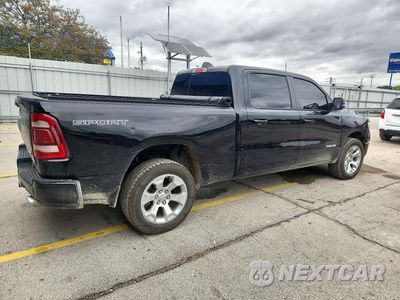 Trzecie zdjęcie samochodu z tyłu: 2023 RAM 1500 BIG HORN VIN:ZC6SRFMT4PN617797 - miniatura