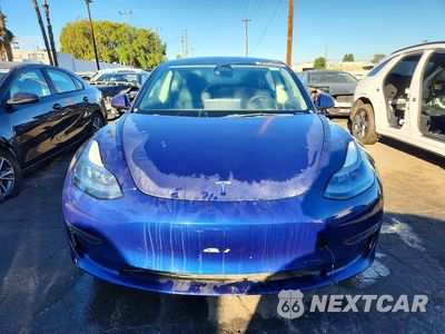 Piąte zdjęcie samochodu w środku: 2022 TESLA MODEL 3 VIN:5YJ3E1EA3NF371622 - miniatura