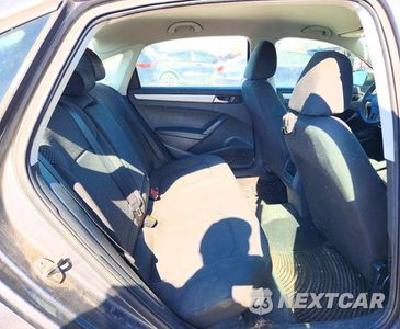 Zdjęcie 10 z 12 samochodu: 2013 VOLKSWAGEN PASSAT S VIN:1VWAP7A34DC005317 - miniatura