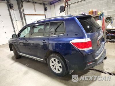 Drugie zdjęcie samochodu z przodu: 2013 TOYOTA HIGHLANDER PLUS VIN:5TDBK3EHXDS222549 - miniatura