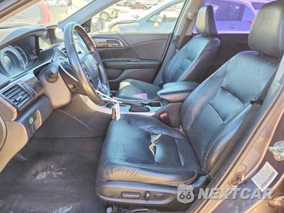 Zdjęcie 7 z 12 samochodu: 2016 HONDA ACCORD EXL VIN:1HGCR3F80GA023995 - miniatura