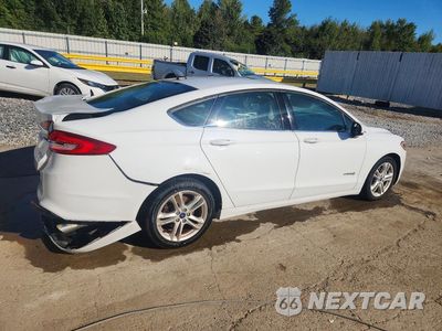 Trzecie zdjęcie samochodu z tyłu: 2018 FORD FUSION S HYBRID VIN:3FA6P0UU3JR243120 - miniatura