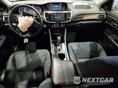 Zdjęcie 8 z 12 samochodu: 2017 HONDA ACCORD EX VIN:1HGCR2F7XHA133195 - miniatura