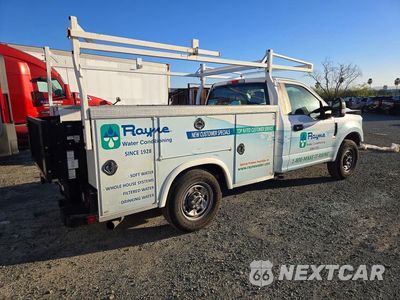 Trzecie zdjęcie samochodu z tyłu: 2018 FORD F250 SUPER - UTILITY / SERVICE TRUCK VIN:1FTBF2A65JEC79990 - miniatura
