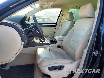 Zdjęcie 7 z 13 samochodu: 2016 VOLKSWAGEN TOUAREG SPORT VIN:WVGEF9BPXGD004803 - miniatura