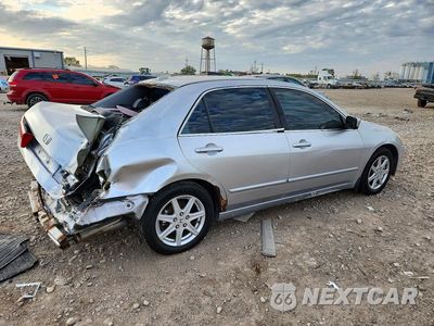 Trzecie zdjęcie samochodu z tyłu: 2004 HONDA ACCORD EX VIN:1HGCM665X4A057122 - miniatura