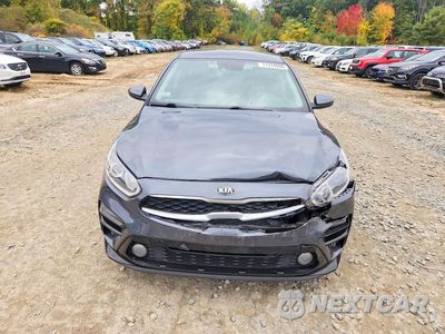 Piąte zdjęcie samochodu w środku: 2021 KIA FORTE LXS VIN:3KPF24ADXME333509 - miniatura