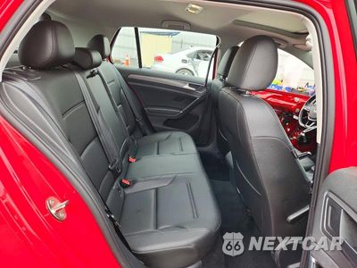 Zdjęcie 10 z 13 samochodu: 2018 VOLKSWAGEN GOLF S VIN:3VWG17AUXJM282245 - miniatura