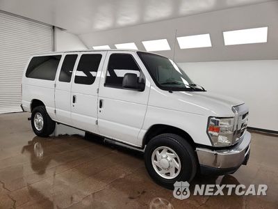 Czwarte zdjęcie samochodu z boku: 2014 FORD ECONOLINE E350 SUPER DUTY WAGON VIN:1FBNE3BL6EDA98018 - miniatura