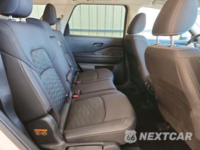 Zdjęcie 11 z 13 samochodu: 2025 NISSAN PATHFINDER SV VIN:5N1DR3BC2SC234556 - miniatura