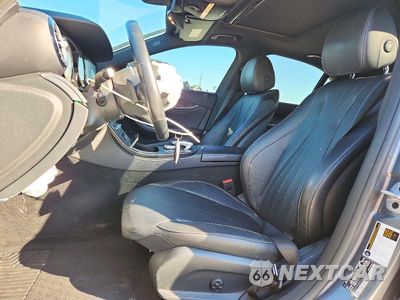 Zdjęcie 7 z 13 samochodu: 2019 MERCEDES-BENZ E 300 4MATIC VIN:WDDZF4KBXKA545914 - miniatura