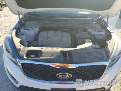 Zdjęcie 12 z 13 samochodu: 2018 KIA SORENTO EX VIN:5XYPHDA57JG417331 - miniatura