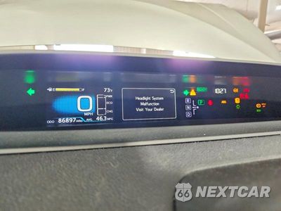 Zdjęcie 9 z 12 samochodu: 2016 TOYOTA PRIUS FOUR VIN:JTDKARFU0G3527422 - miniatura