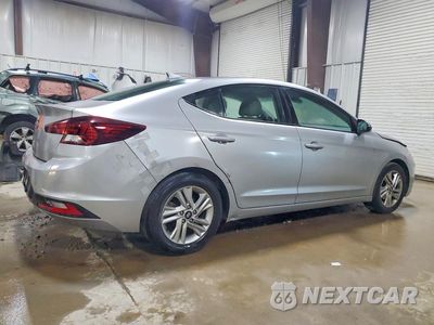 Trzecie zdjęcie samochodu z tyłu: 2020 HYUNDAI ELANTRA SEL VIN:5NPD84LF2LH633205 - miniatura