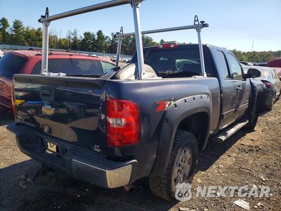Trzecie zdjęcie samochodu z tyłu: 2011 CHEVROLET SILVERADO K1500 LT VIN:1GCRKSE38BZ263979 - miniatura