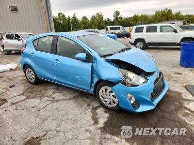 Czwarte zdjęcie samochodu z boku: 2016 TOYOTA PRIUS C TWO VIN:JTDKDTB35G1137445 - miniatura