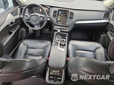 Zdjęcie 8 z 13 samochodu: 2016 VOLVO XC90 T6 VIN:YV4A22PK3G1095317 - miniatura