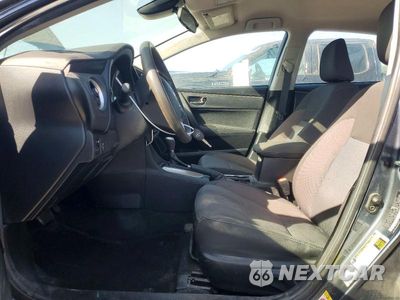 Zdjęcie 7 z 13 samochodu: 2018 TOYOTA COROLLA LE VIN:5YFBURHE2JP792550 - miniatura