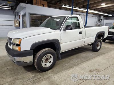 2005 CHEVROLET SILVERADO C2500 HEAVY DUTY 1GCHC24UX5E249225 - główne zdjęcie licytacji z USA - miniatura