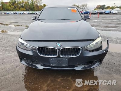 Piąte zdjęcie samochodu w środku: 2014 BMW 328 XI SULEV VIN:WBA3B5C57EP543658 - miniatura