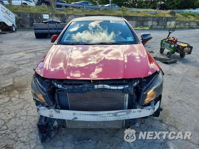 Piąte zdjęcie samochodu w środku: 2014 MERCEDES-BENZ CLA 250 VIN:WDDSJ4EB9EN027561 - miniatura