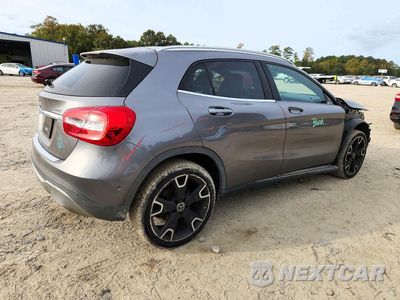 Trzecie zdjęcie samochodu z tyłu: 2019 MERCEDES-BENZ GLA 250 4MATIC VIN:WDCTG4GB4KJ545486 - miniatura