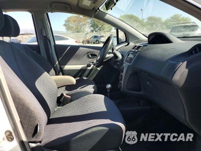 Zdjęcie 7 z 12 samochodu: 2009 TOYOTA YARIS BASE VIN:JTDKT903995243000 - miniatura