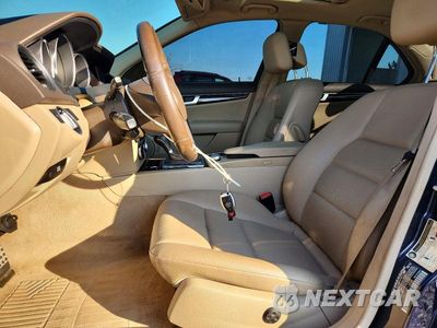 Zdjęcie 7 z 12 samochodu: 2012 MERCEDES-BENZ C 300 4MATIC VIN:WDDGF8BB2CA712816 - miniatura