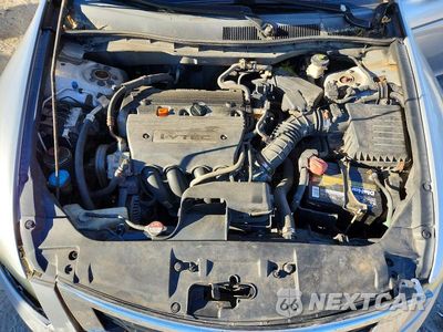 Zdjęcie 11 z 12 samochodu: 2008 HONDA ACCORD LXP VIN:1HGCP26438A043172 - miniatura