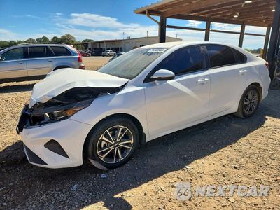 2023 KIA FORTE LXS 3KPF24AD7PE556191 - główne zdjęcie licytacji z USA - miniatura