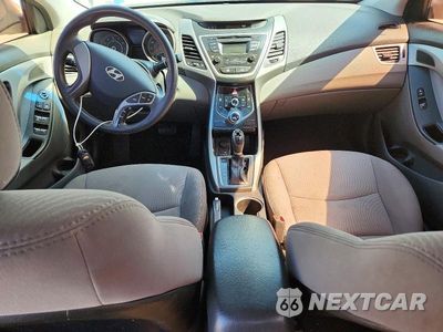 Zdjęcie 8 z 13 samochodu: 2015 HYUNDAI ELANTRA SE VIN:5NPDH4AEXFH558767 - miniatura