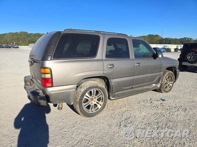 Trzecie zdjęcie samochodu z tyłu: 2005 GMC YUKON DENALI VIN:1GKEK63U65J153389 - miniatura