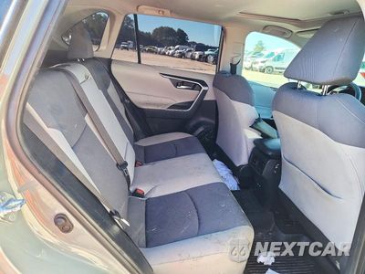 Zdjęcie 11 z 13 samochodu: 2019 TOYOTA RAV4 XLE VIN:JTMP1RFV2KD018532 - miniatura