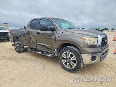 Czwarte zdjęcie samochodu z boku: 2008 TOYOTA TUNDRA SR5 VIN:5TFBV54118X075013 - miniatura