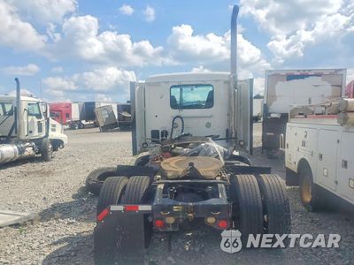 Zdjęcie 6 z 13 samochodu: 2018 PETERBILT 579 SEMI TRUCK VIN:1XPBA48X7JD477922 - miniatura