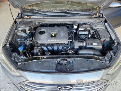Zdjęcie 11 z 12 samochodu: 2017 HYUNDAI ELANTRA LIMITED VIN:KMHD84LF9HU210338 - miniatura